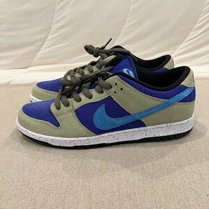 NIKE SB - Men’s Sz 11.5 Dunk Low ACG Celedon